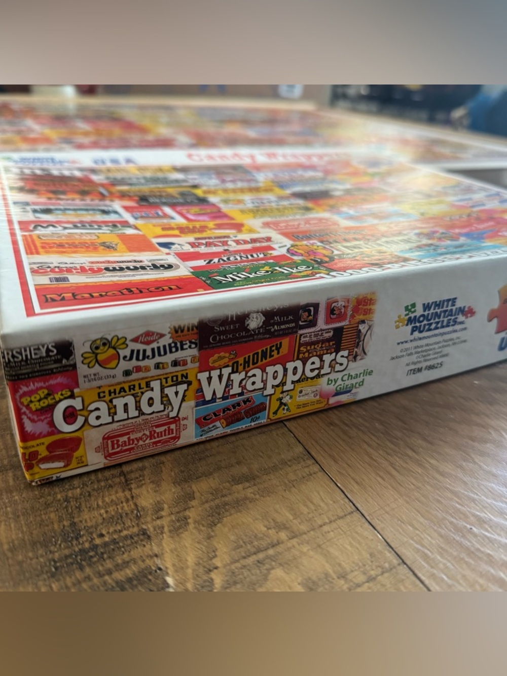 White Mountain Candy Wrappers 1000-Piece Puzzle - 2 Missing Pieces - Picture 2 of 7